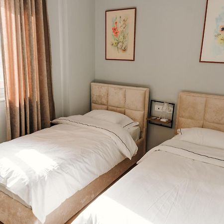 Urban Hotel Тирана Экстерьер фото